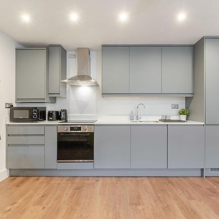 The Perfect Stay London, Home With 2 Bedrooms 1 Bath - Battersea, Vauxhall And Nine Elms Exteriör bild